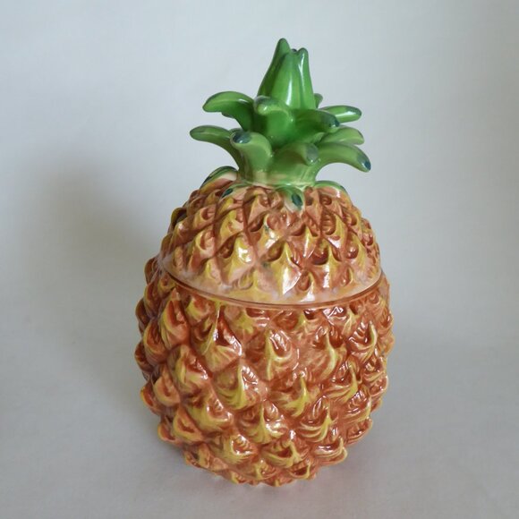 NEW ISLANDER STOCKTON CA LIDDED PINEAPPLE & RUM BARREL CERAMIC MUG LOT - Picture 3 of 14